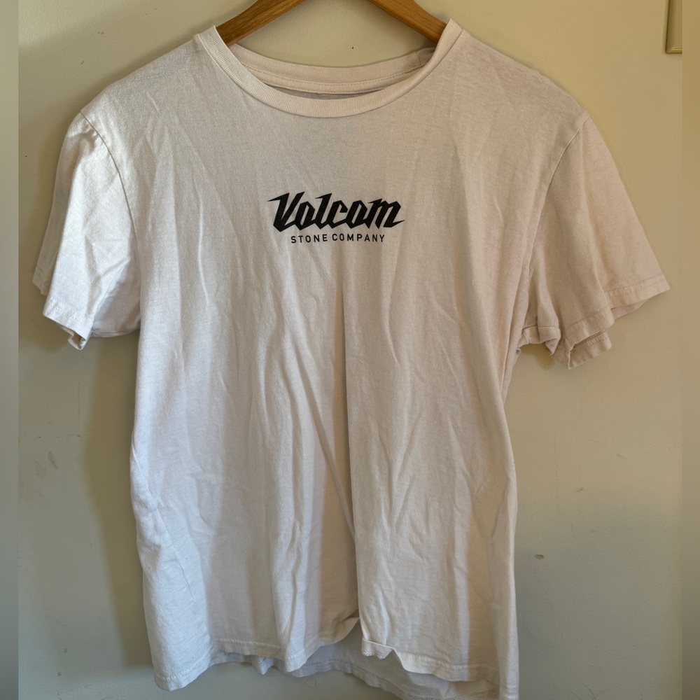 Volcom Tee 🤍
